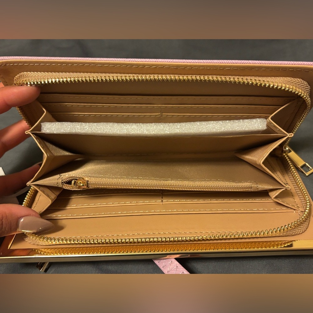 Alyssa Pink Wristlet Wallet - Picture 3 of 6